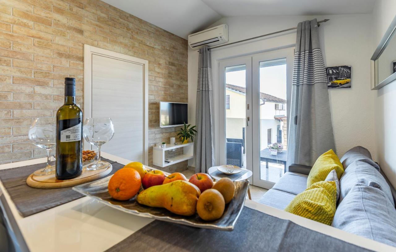 Apartments Denis 2 เมดูลิน ภายนอก รูปภาพ